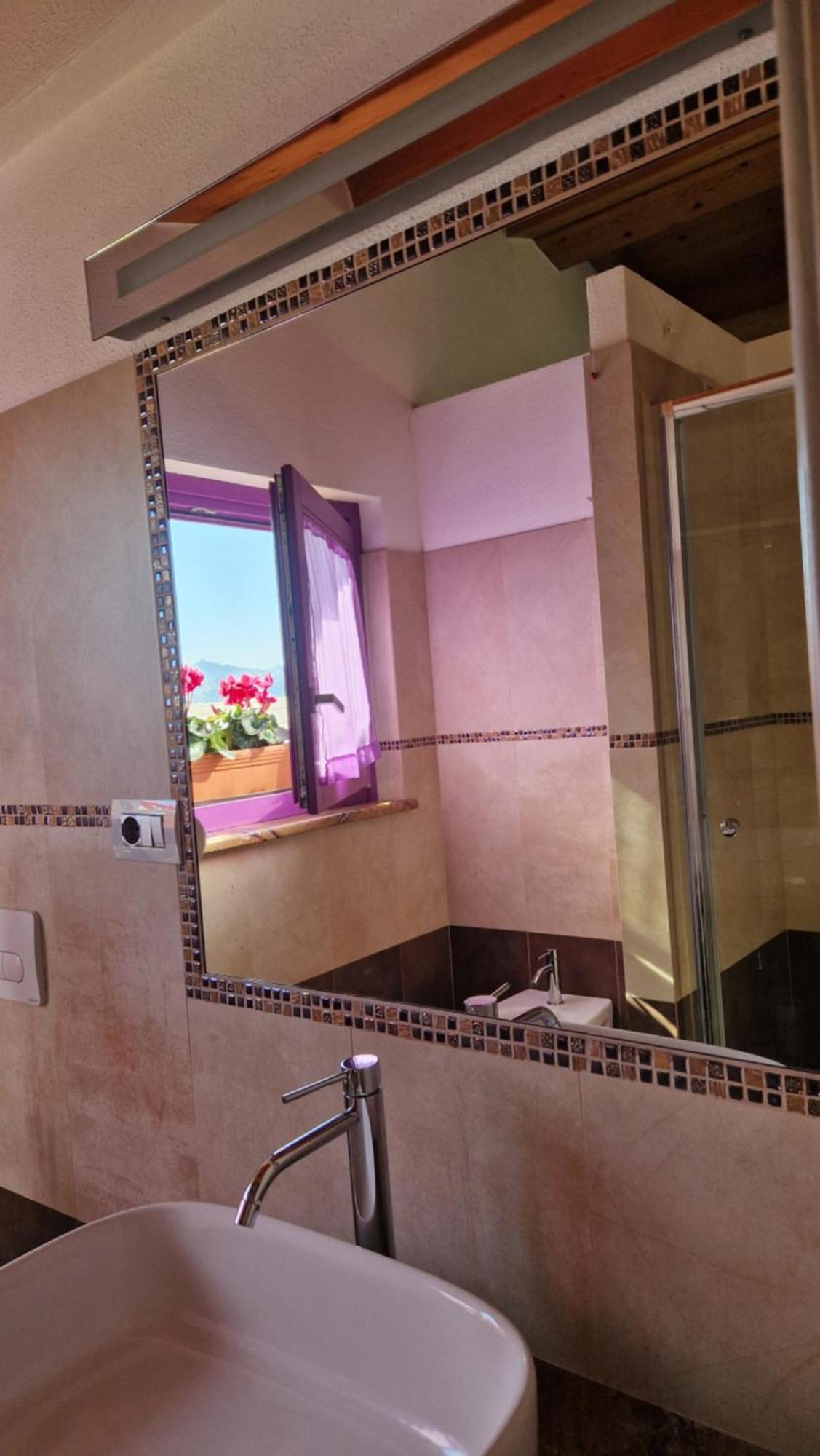 Limbara Dreaming Hotel Tempio Pausania Luaran gambar